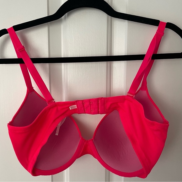 BRAND NEW VS PINK Push-up Bra - Picture 2 of 4